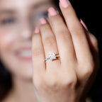 Womans gorgeous Solitaire 1 Carat Princess Cut Lab Grown Diamond Engagement Ring with IGI Certificate